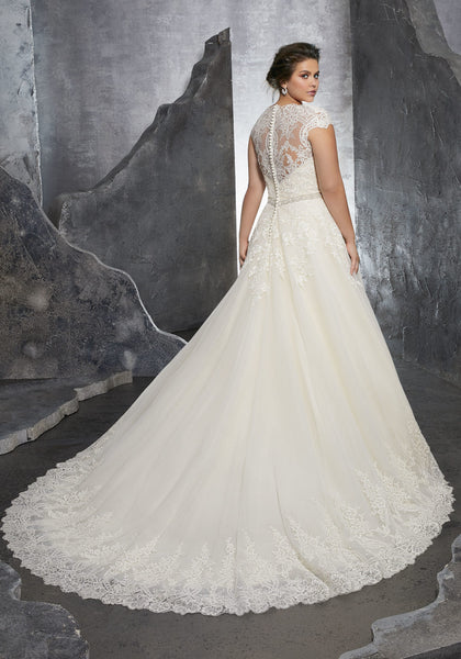 #C3241 - Concepcion Bridal & Quinceañera Boutique