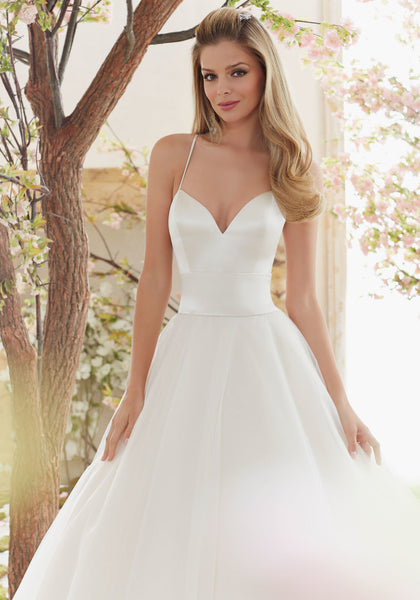#C6001 - Concepcion Bridal & Quinceañera Boutique