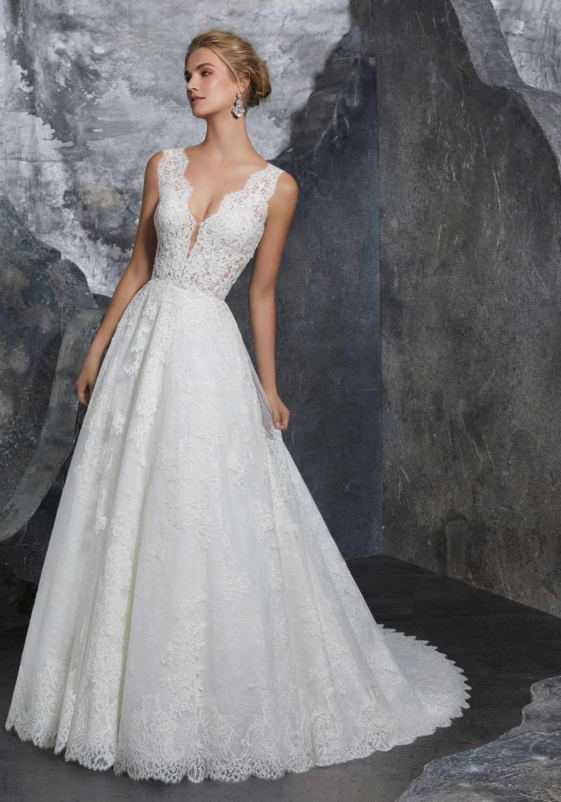 #C8223 - Concepcion Bridal & Quinceañera Boutique